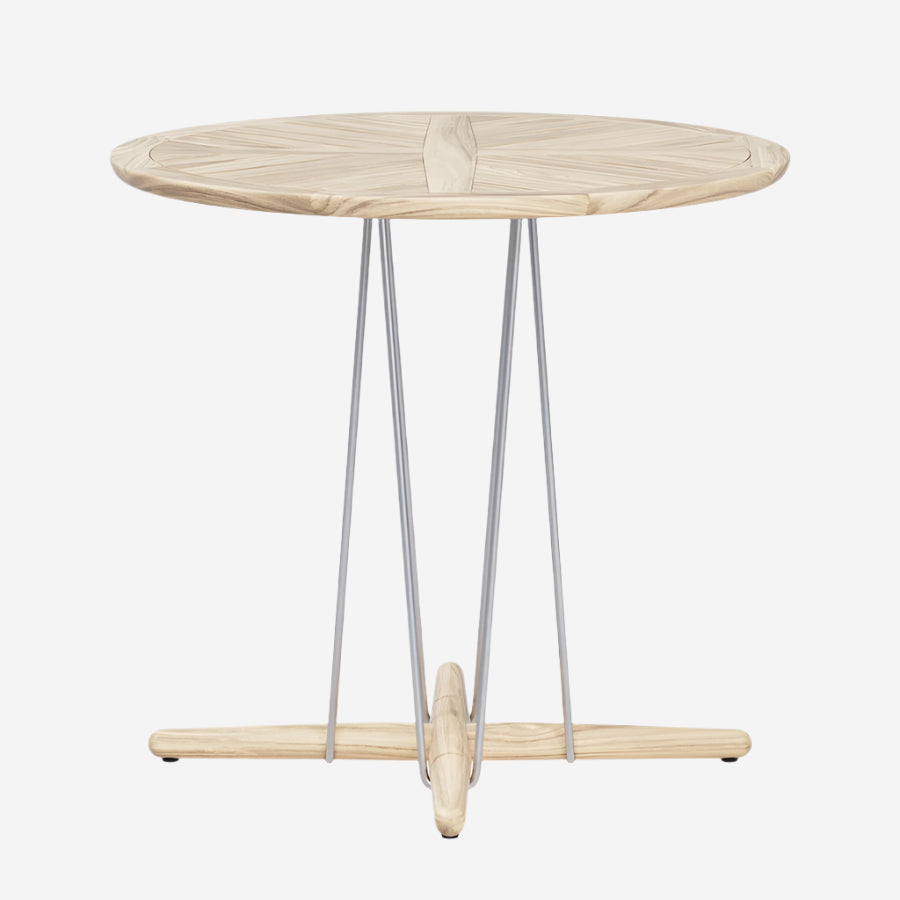E022 Embrace Outdoor Dining Table