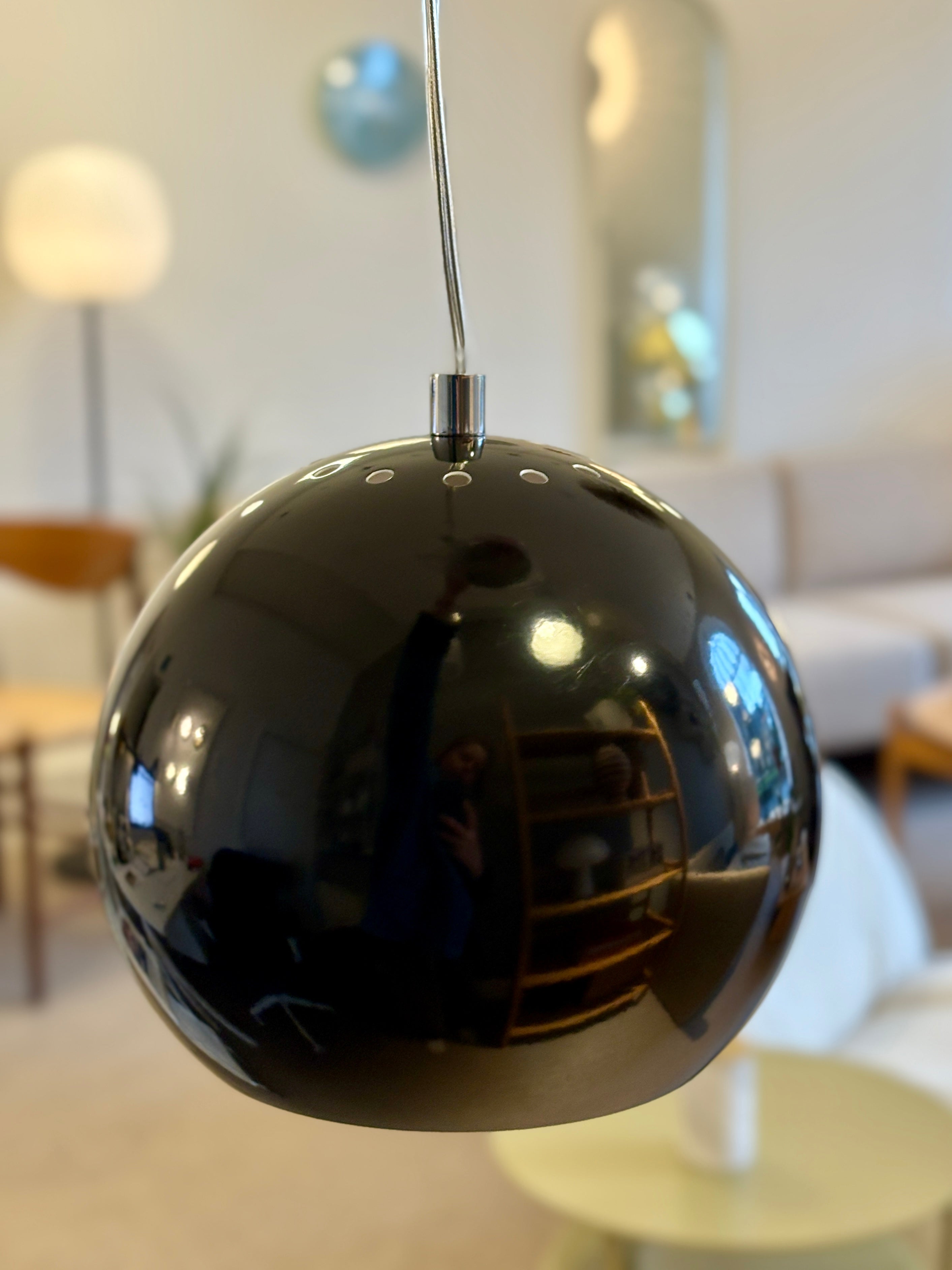 Ball Pendant Ø18cm