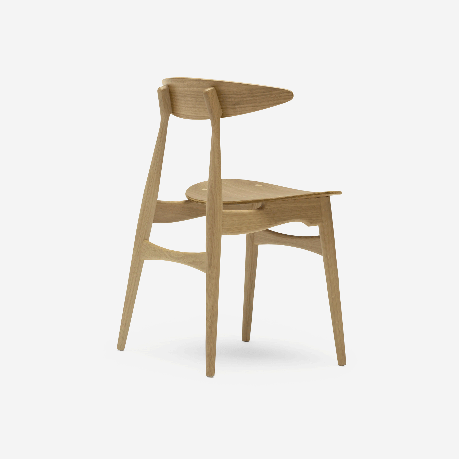 CH33T Chair, oak lacquered - Moleta Munro Limited