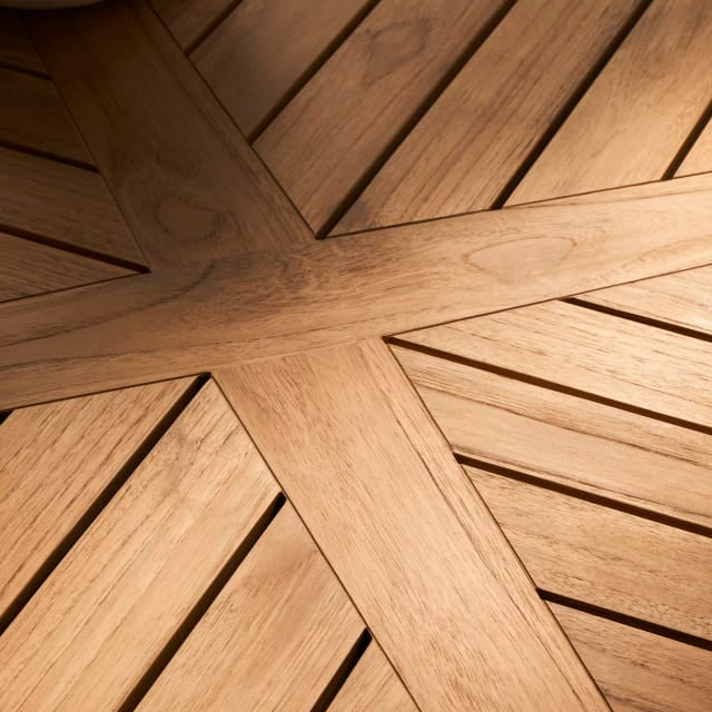 E022 Embrace Outdoor Dining Table