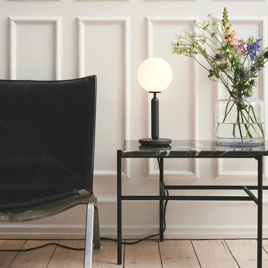 Miira table, Opal