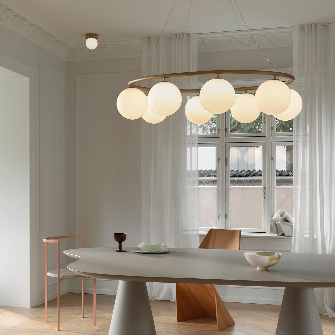 Miira 8 Oval Chandelier, Brass