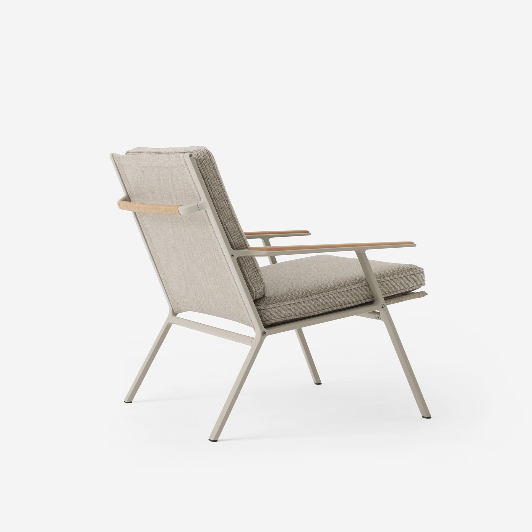 VIPP713 Open-Air lounge chair - Moleta Munro Limited