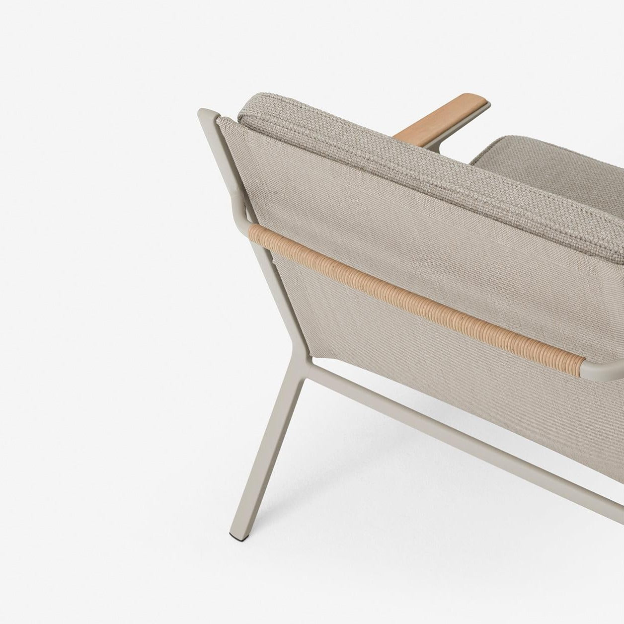 VIPP713 Open-Air lounge chair - Moleta Munro Limited