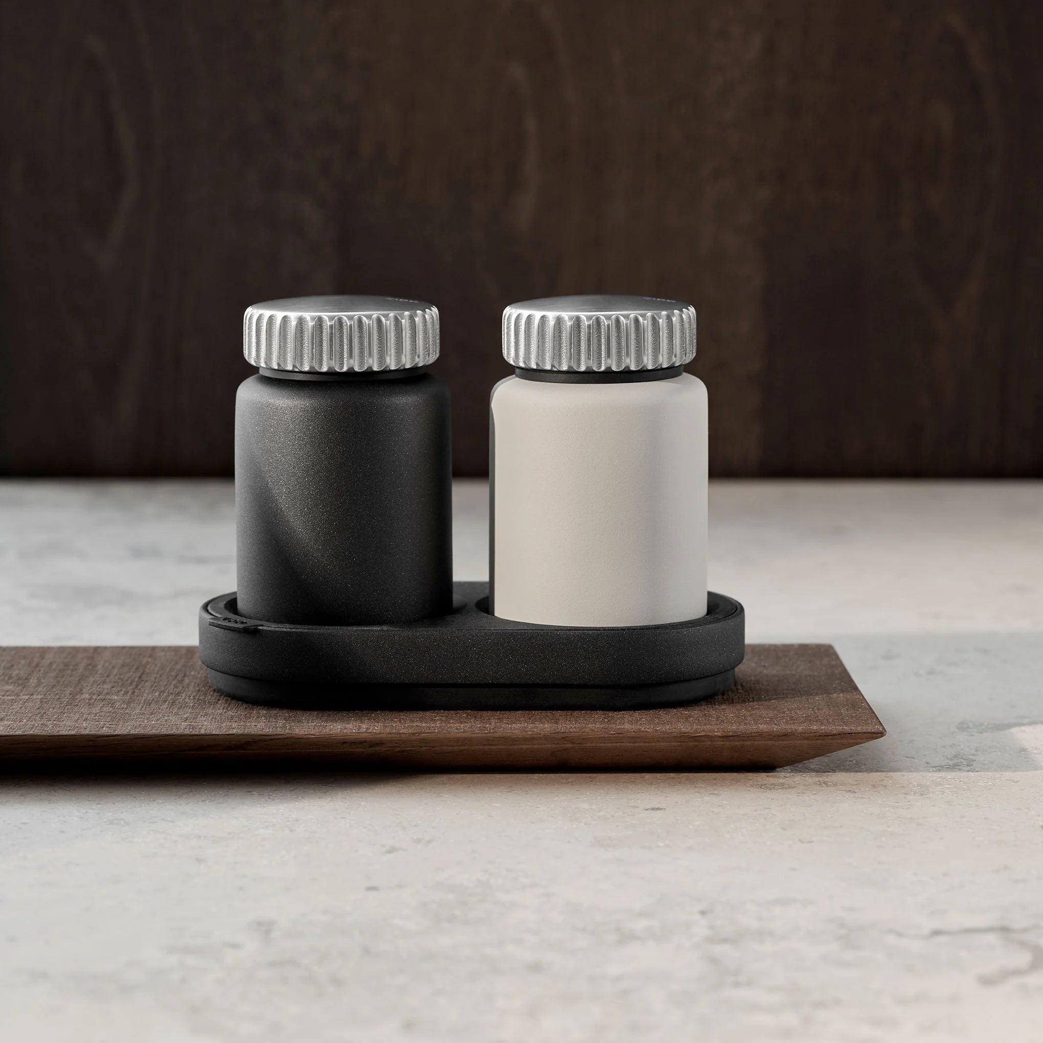 VIPP263 Salt and pepper - Moleta Munro Limited