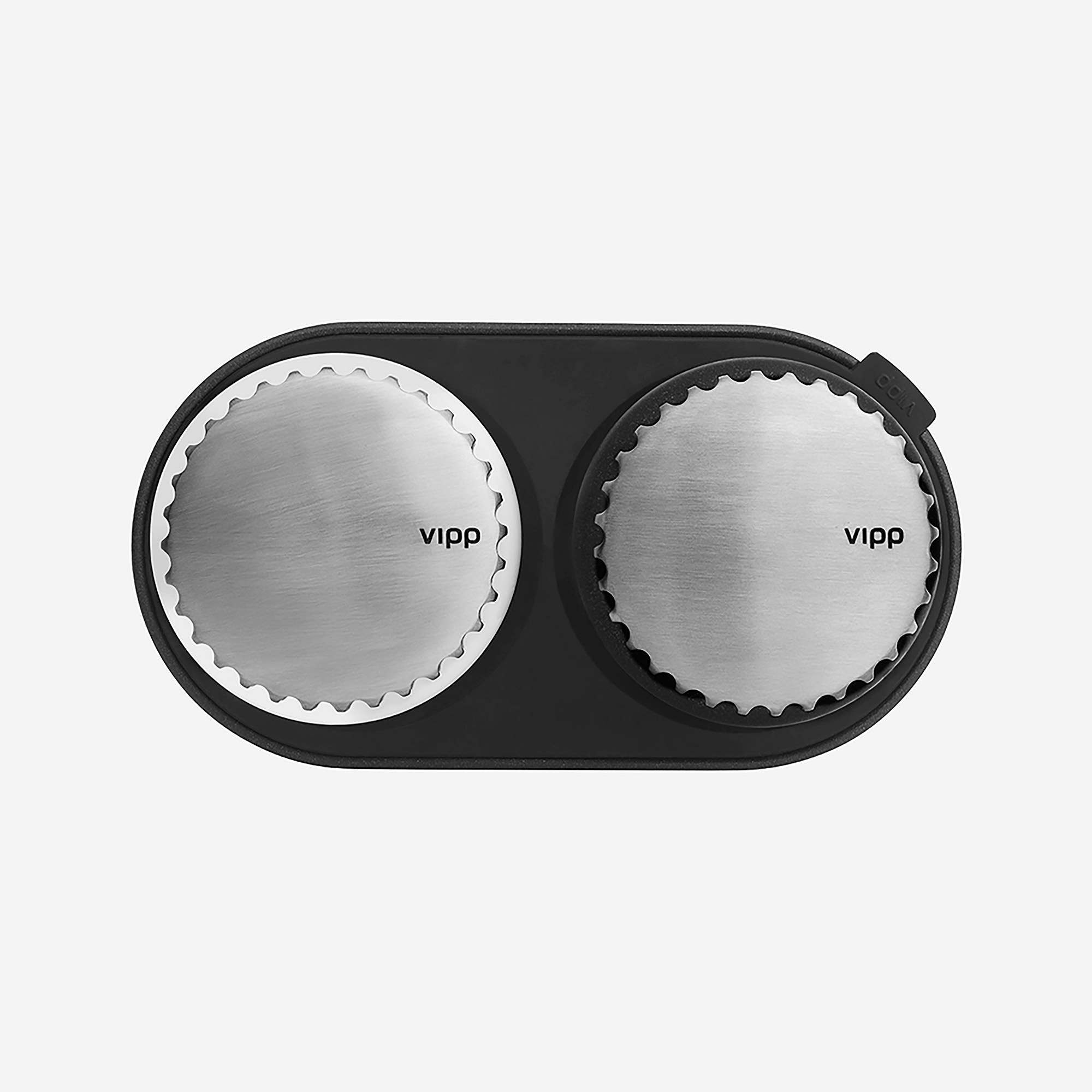 VIPP263 Salt and pepper - Moleta Munro Limited