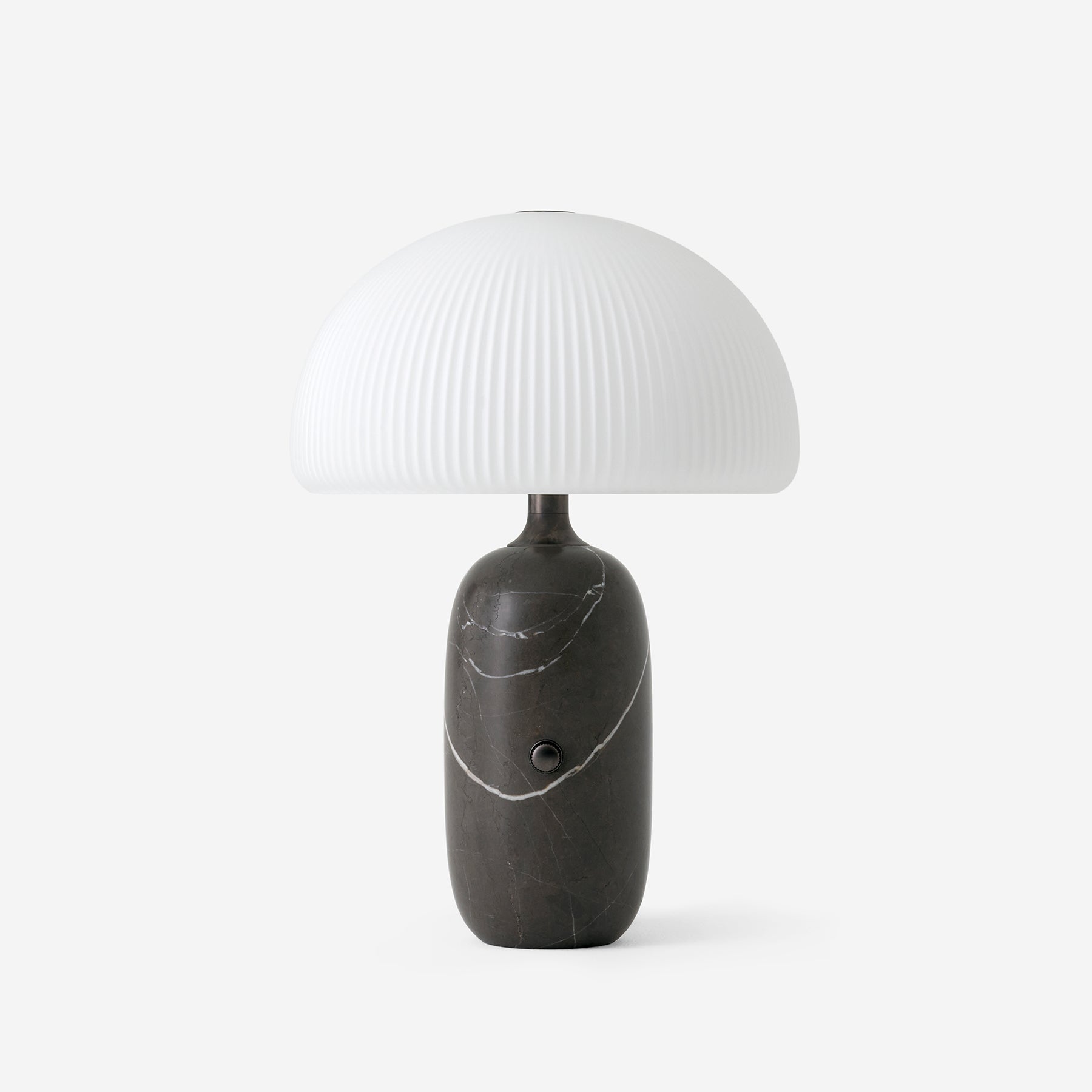 VIPP592 Sculpture table lamp - Moleta Munro Limited