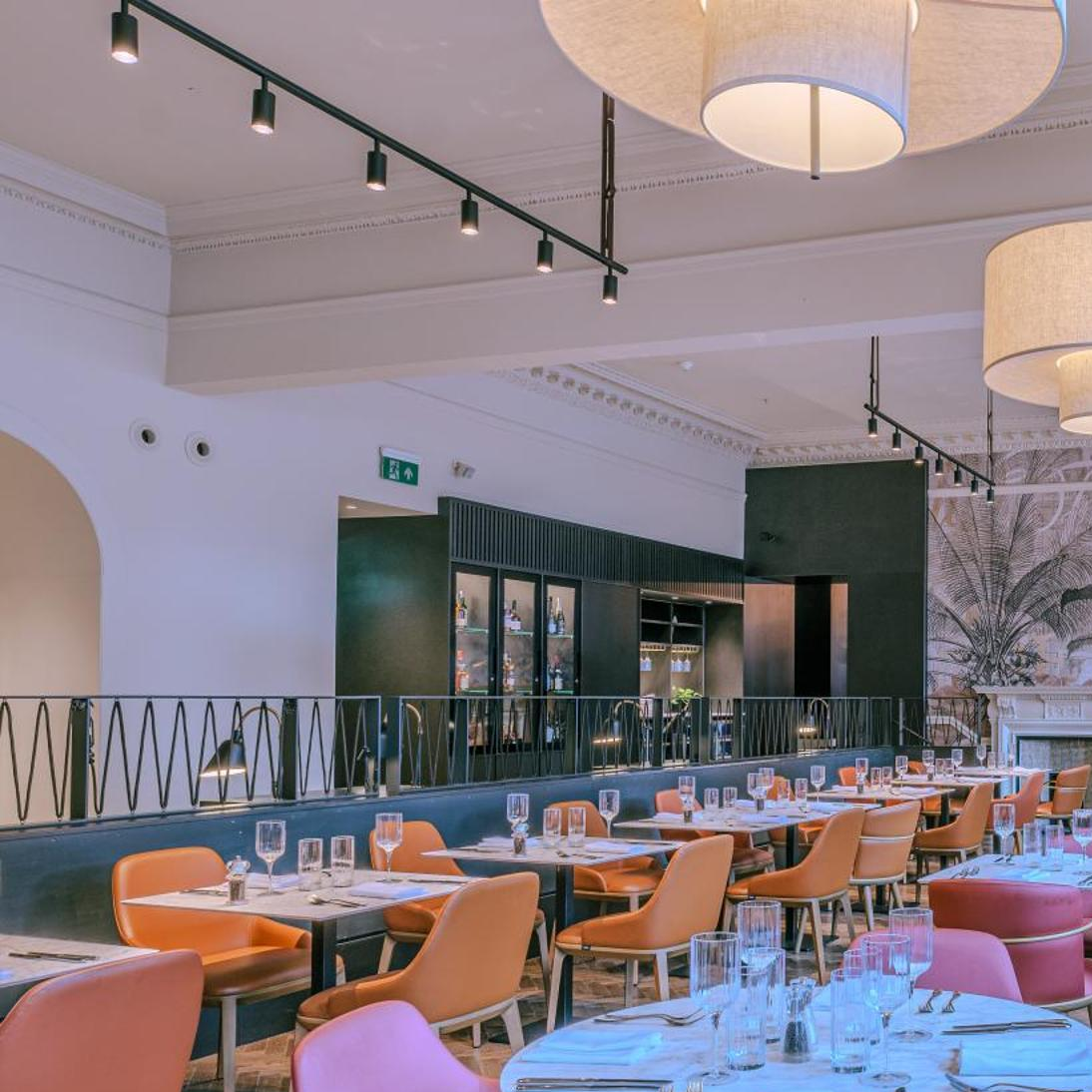 Commercial Furniture Suppliers for Hotel Restaurants: Why Quality Matters