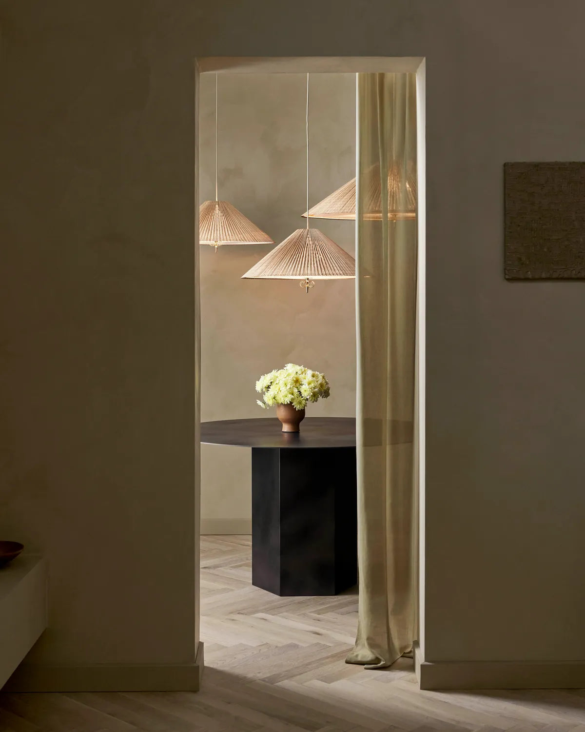 Epic Dining Table, Round