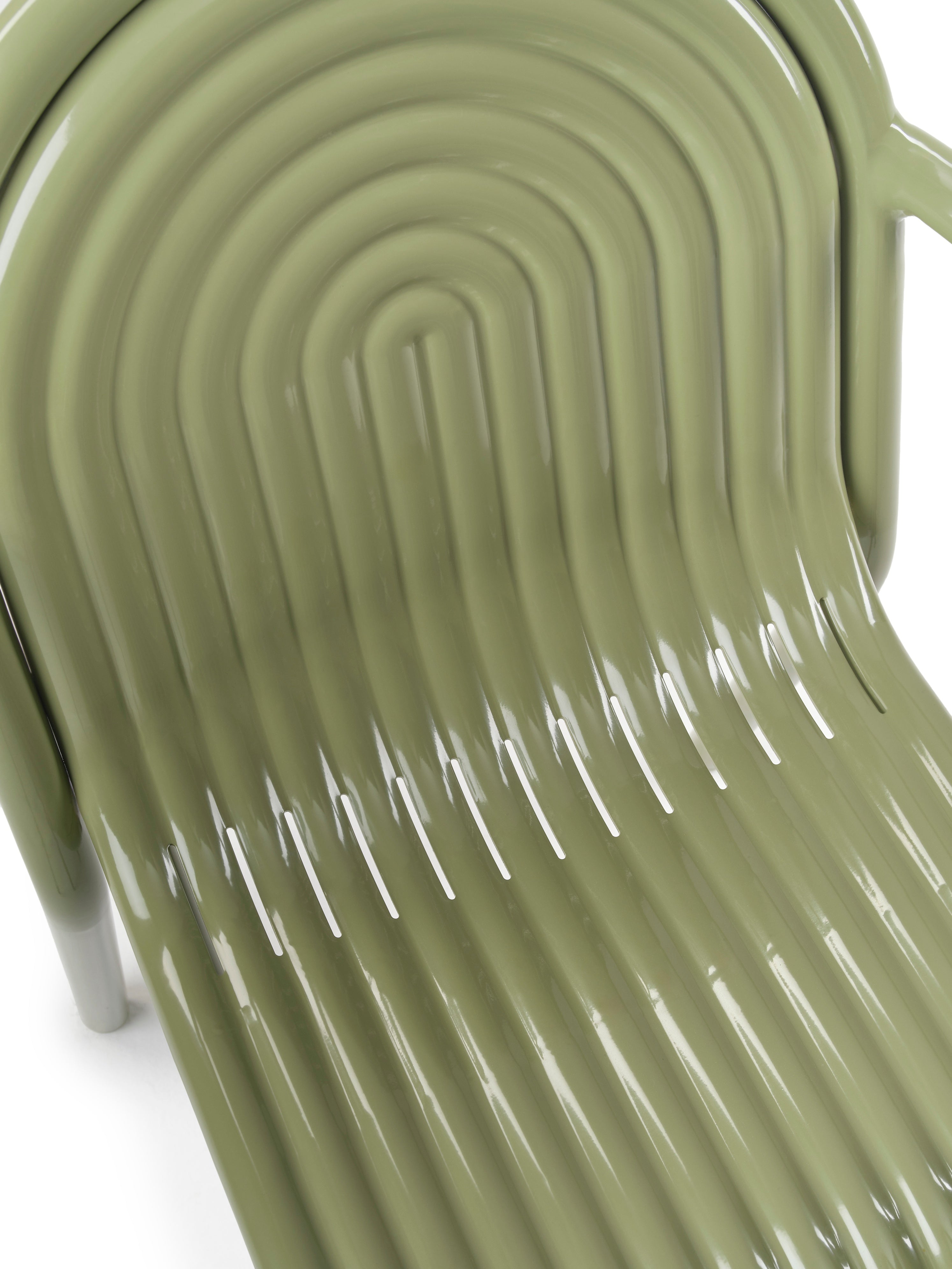 Ex-Display Groove Outdoor Large Obround Table and Groove Outdoor Side Chairs