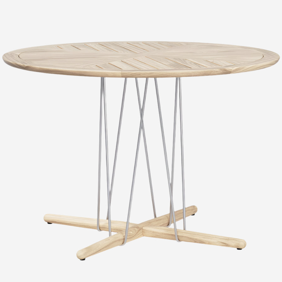 E022 Embrace Outdoor Dining Table by EOOS for Carl Hansen – Moleta ...