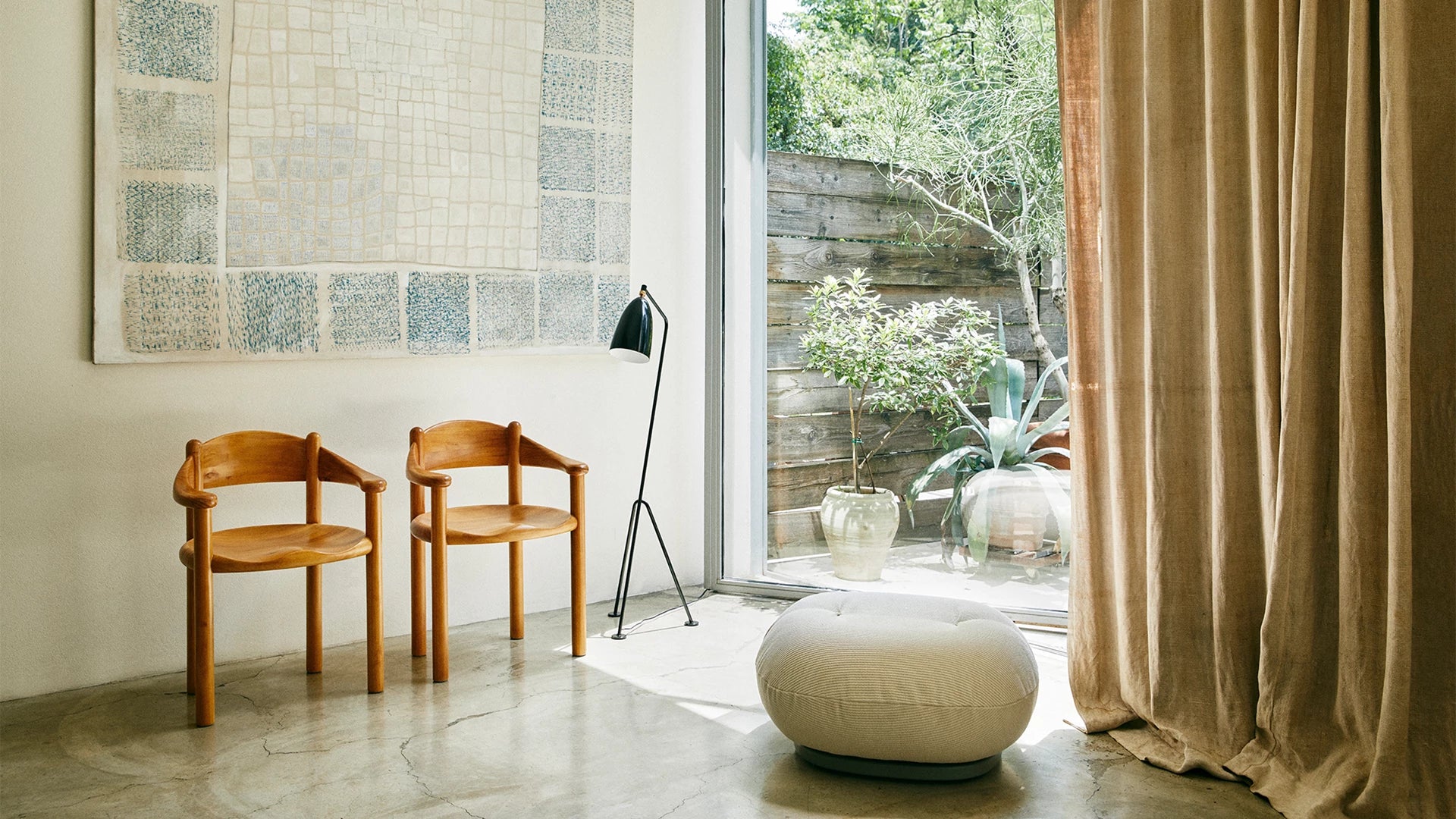 Gräshoppa Floor Lamp