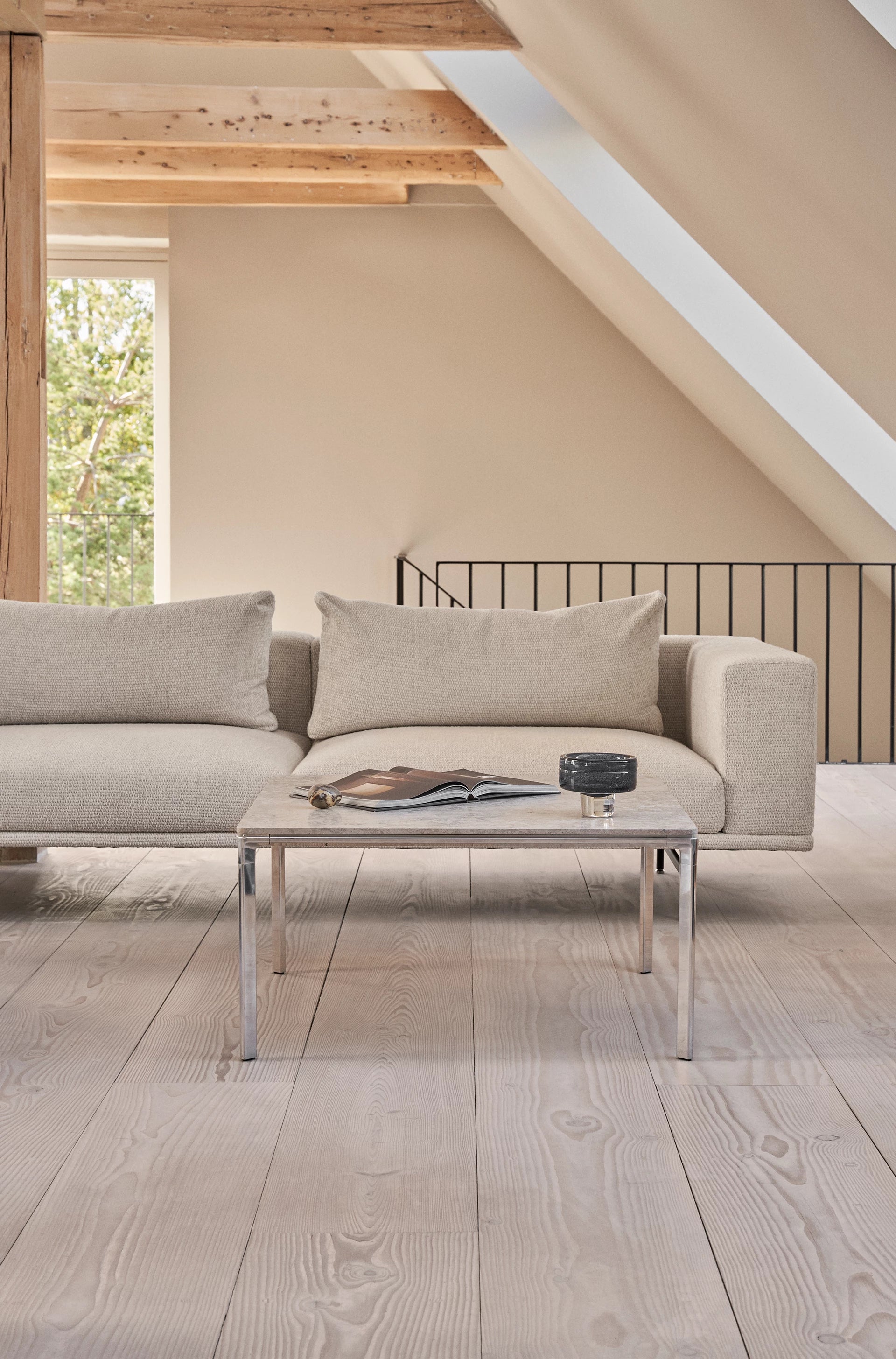 VIPP427 Coffee table, square 80x80cm