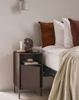 VIPP672 Bedside Table