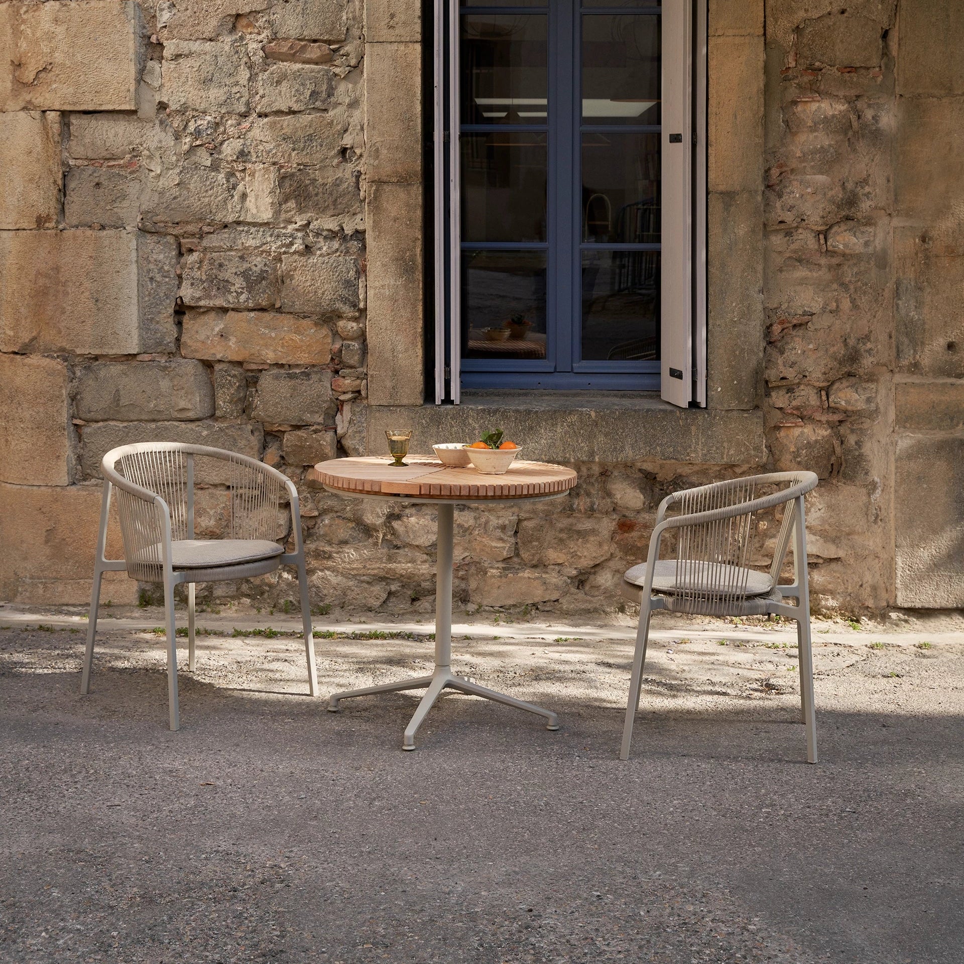 VIPP710 Lagrasse Outdoor Chair